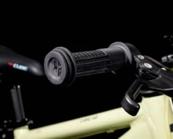 Cube Cubie 160 RT - 16'' Kinderfahrrad 2023 | Green´n´red -Günstiges Kurbel Sprint Geschäft cube cubie 160 rt 16 kinderfahrrad 2023 greennred 005 98192 2200x1760 1280x1280