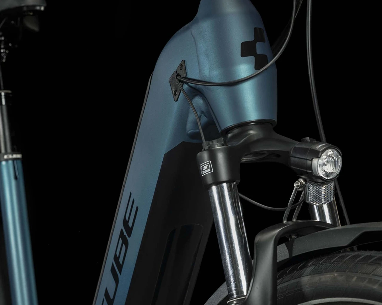 Cube Kathmandu Hybrid ONE 750 - Easy Entry Elektro Trekking Bike 2023 | Blue´n´black 4 Cube Kathmandu Hybrid ONE 750 - Easy Entry Elektro Trekking Bike 2023 | Blue´n´black – Bild 2