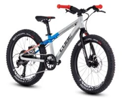 Cube Reaction 200 Pro - 20" Kinderfahrrad 2023 | Teamline -Günstiges Kurbel Sprint Geschäft cube reaction 200 pro 20 kinderfahrrad 2023 teamline 002 98109 2200x1760 1280x1280