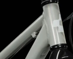 Cube Reaction 200 Pro - 20" Kinderfahrrad 2023 | Teamline -Günstiges Kurbel Sprint Geschäft cube reaction 200 pro 20 kinderfahrrad 2023 teamline 004 98104 2200x1760 1280x1280