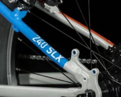 Cube Reaction 240 SLX - 24" Kinder MTB 2023 | Teamline 13 Cube Reaction 240 SLX - 24" Kinder MTB 2023 | Teamline -Günstiges Kurbel Sprint Geschäft cube reaction 240 slx 24 kinder mtb 2023 teamline 004 95944 2200x1760 1280x1280