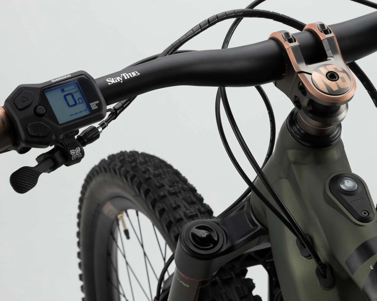 Ns-bikes NS Bikes E-Fine 1 170 Shimano EP8/630Wh - Elektro MTB-Fully 2022 | Black-green 8 Ns-bikes NS Bikes E-Fine 1 170 Shimano EP8/630Wh - Elektro MTB-Fully 2022 | Black-green – Bild 6