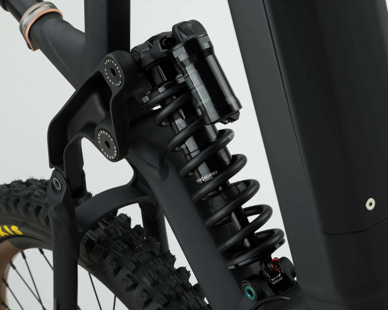 Ns-bikes NS Bikes E-Fine 1 170 Shimano EP8/630Wh - Elektro MTB-Fully 2022 | Black-green 11 Ns-bikes NS Bikes E-Fine 1 170 Shimano EP8/630Wh - Elektro MTB-Fully 2022 | Black-green – Bild 9