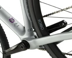 Rondo Ruut CF2 Gravel Plus Bike 2022 (Carbon) | Silver-purple 21 Rondo Ruut CF2 Gravel Plus Bike 2022 (Carbon) | Silver-purple -Günstiges Kurbel Sprint Geschäft rondo ruut cf2 gravel plus bike 2022 carbon silver purple xl 010 93756 2200x1760 1280x1280